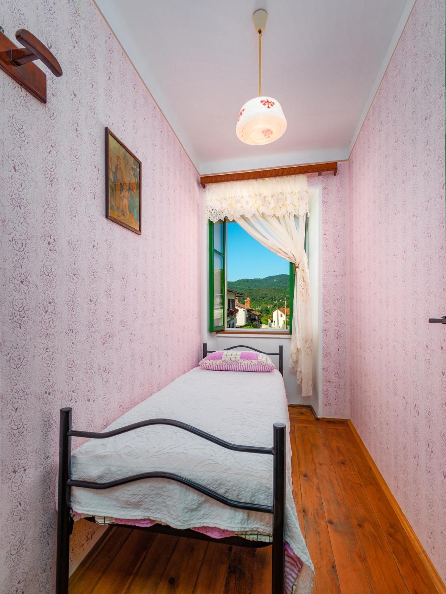 Apartment Sapjane Pilcic Zewnętrze zdjęcie
